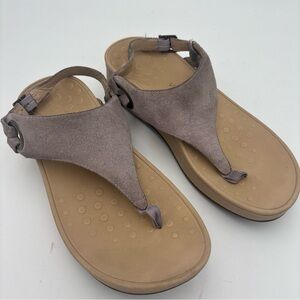 Vionic Suede Tan Sandals